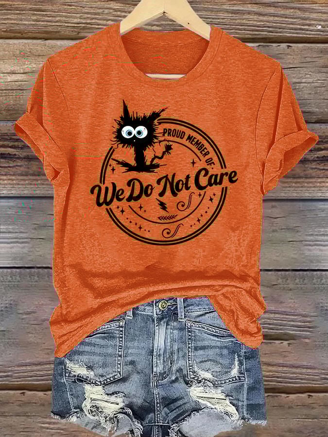 Retro Funny Proud Member Of Club We Do Not Care Menopause Perimenopause Print T-Shirt