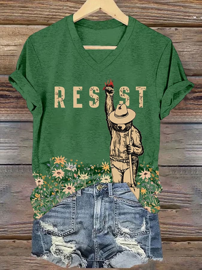 Women's Resist Bear Print V Neck T-shirt