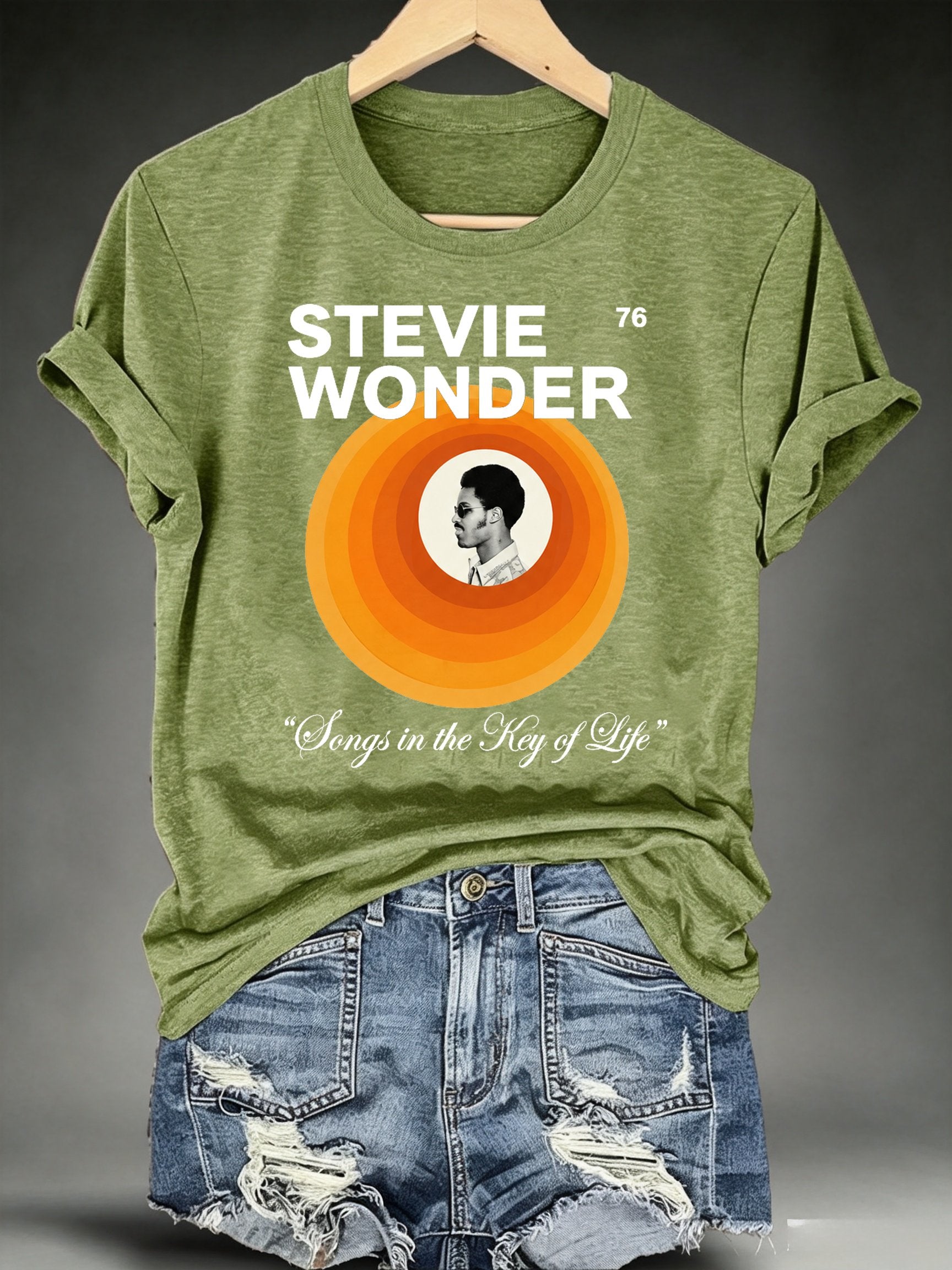 Women's Retro Album Concentric Circles Graphic Apparel Anniversary Tour Shirt