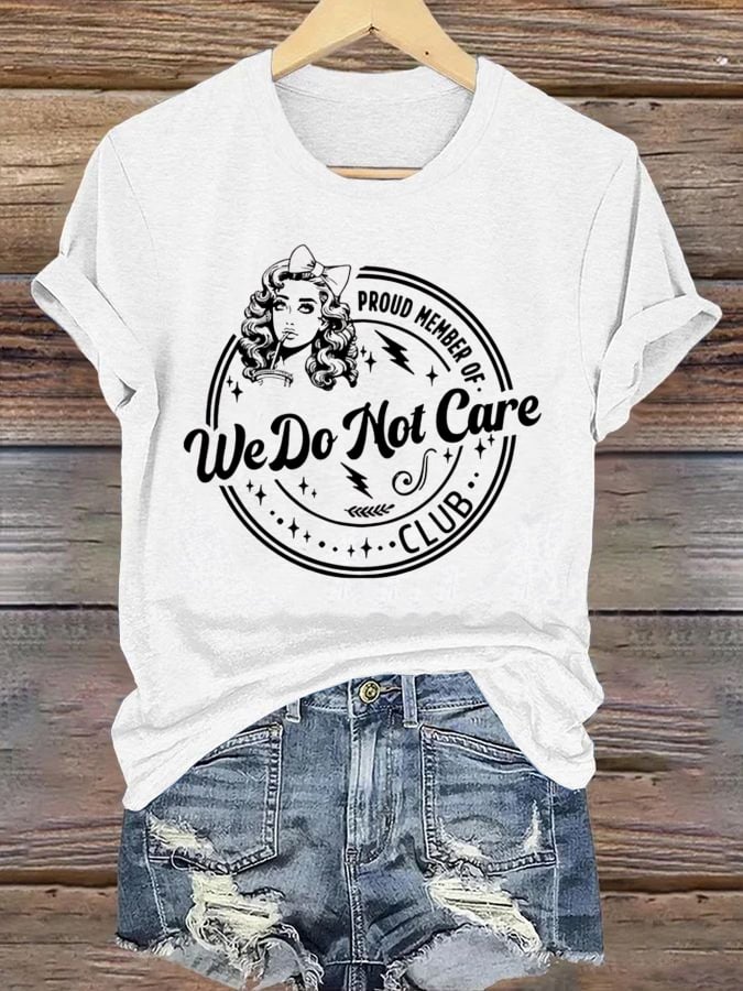 Women's Round-Neck Retro Funny Proud Member Of Club We Do Not Care Menopause Perimenopause Print T-Shirt