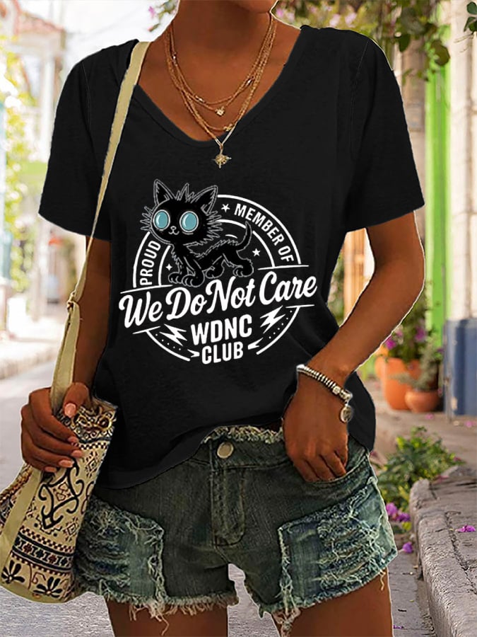 Women's Retro Funny Proud Member Of WDNC Club We Do Not Care Menopause Perimenopause Print T-Shirt