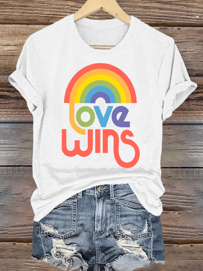 Women's Love wins with rainbow Oversized T-Shirt