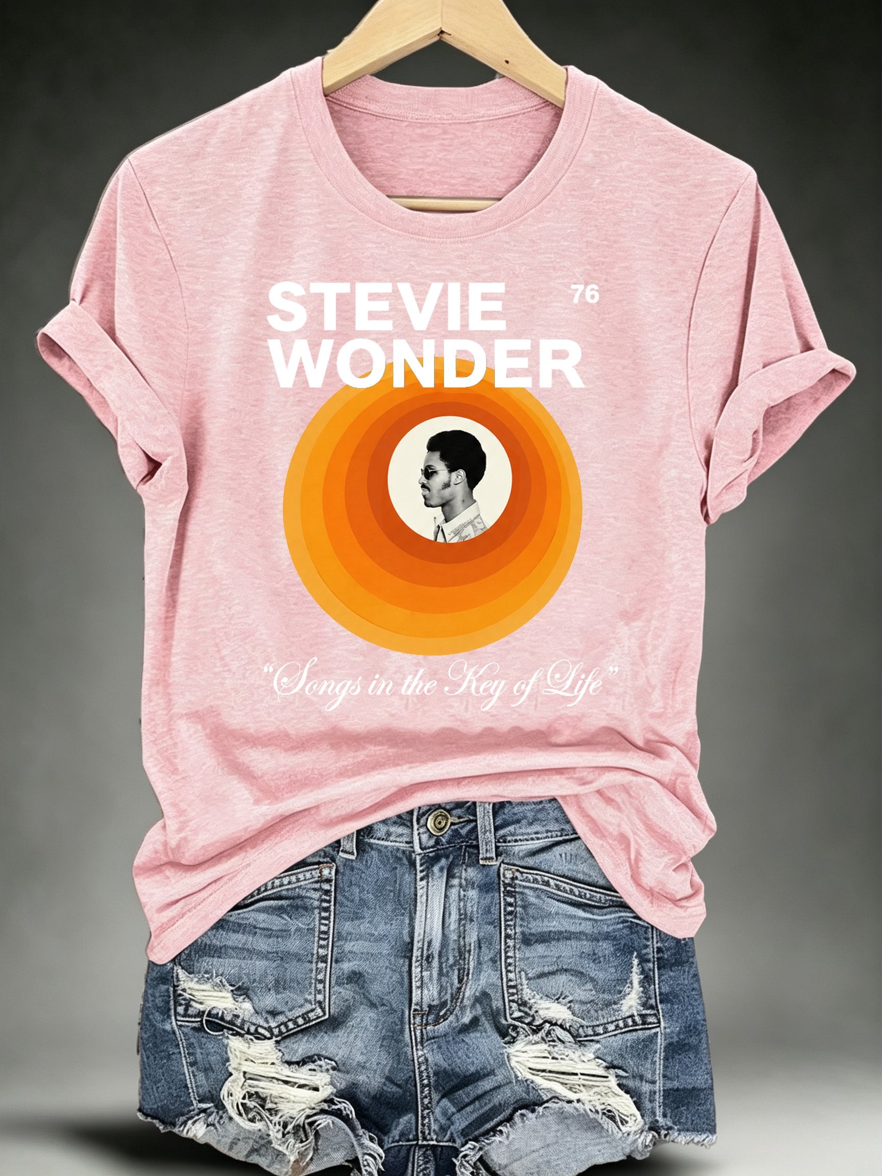 Women's Retro Album Concentric Circles Graphic Apparel Anniversary Tour Shirt