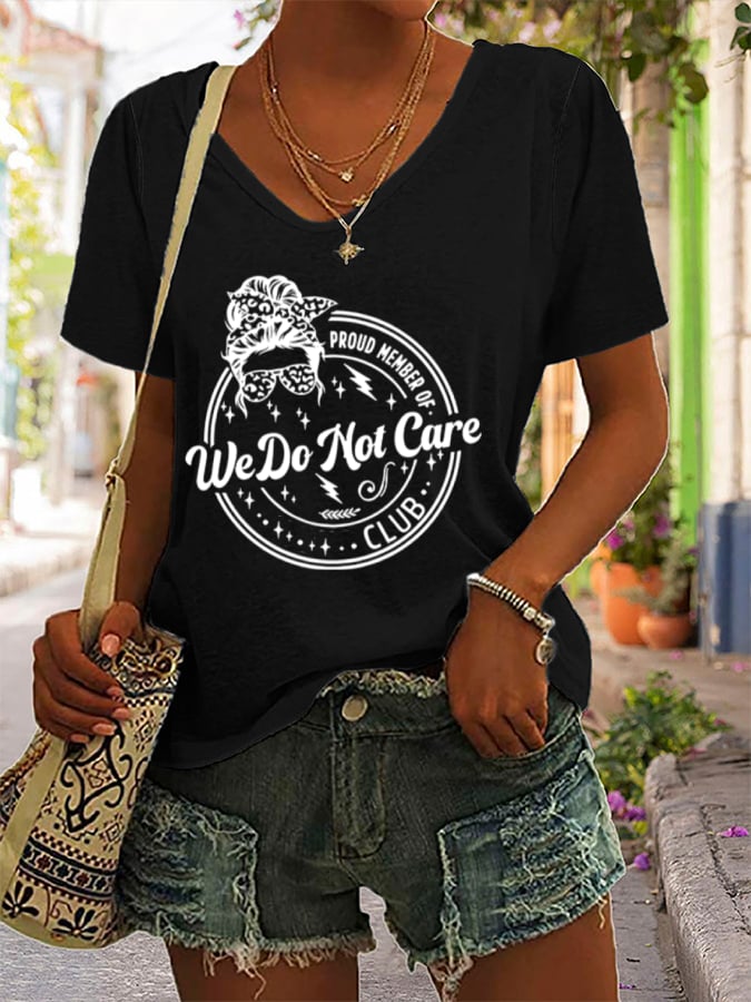 Women's  V-neck Retro Funny Proud Member Of  Club Menopause Perimenopause Print T-Shirt