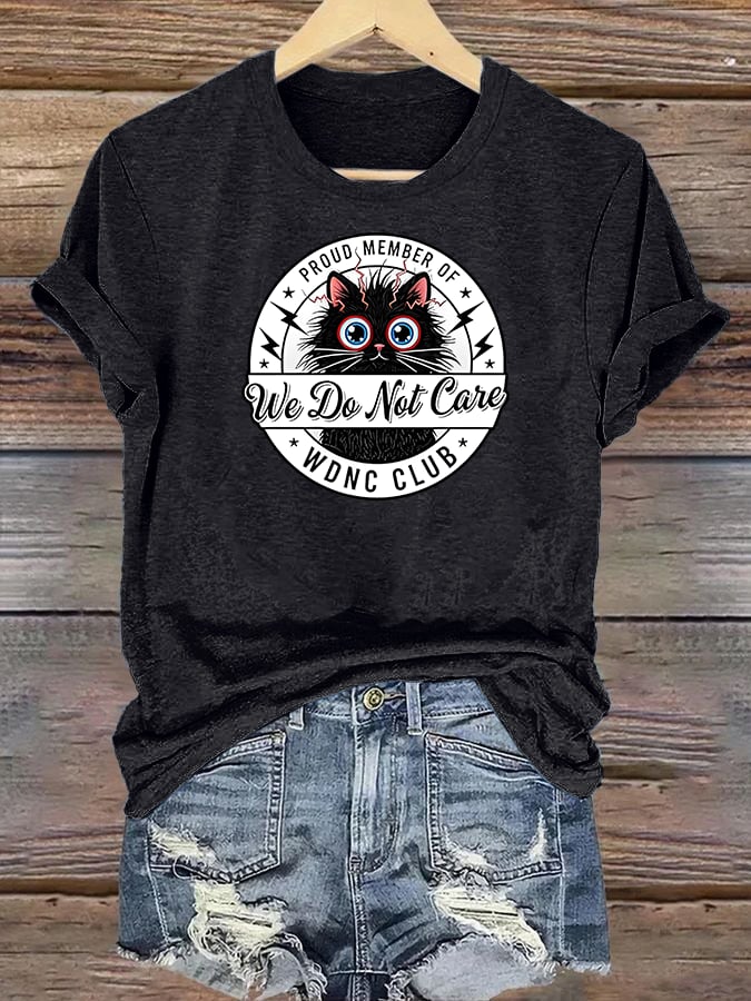 Women's  Retro Funny Proud Member Of Club We Do Not Care Menopause Perimenopause Print  T-Shirts