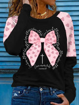 Women's Love Never Fails Heart Print T-Shirt