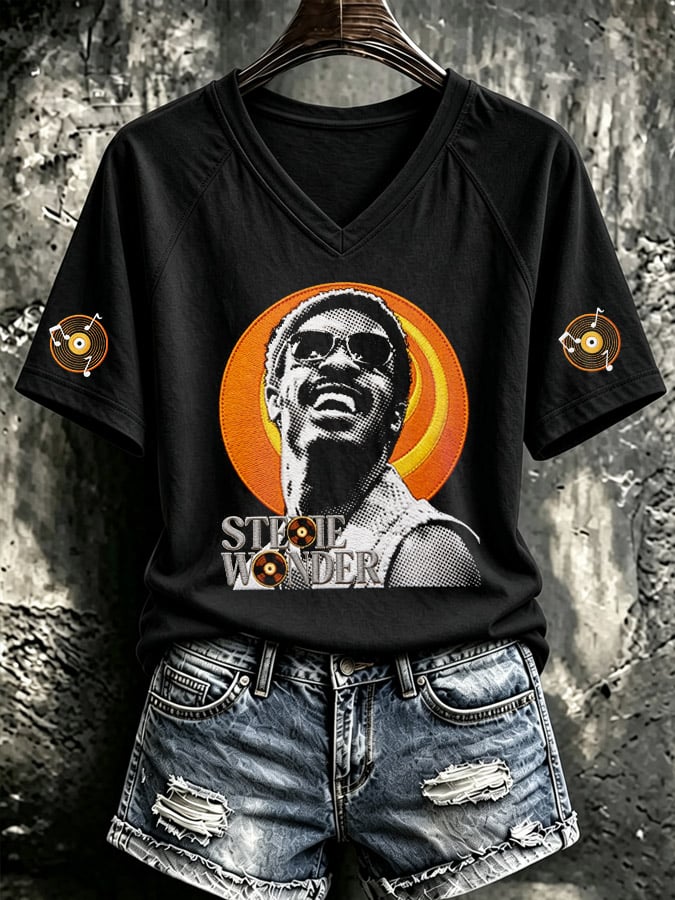Women's Female Singer Graphic T-Shirt