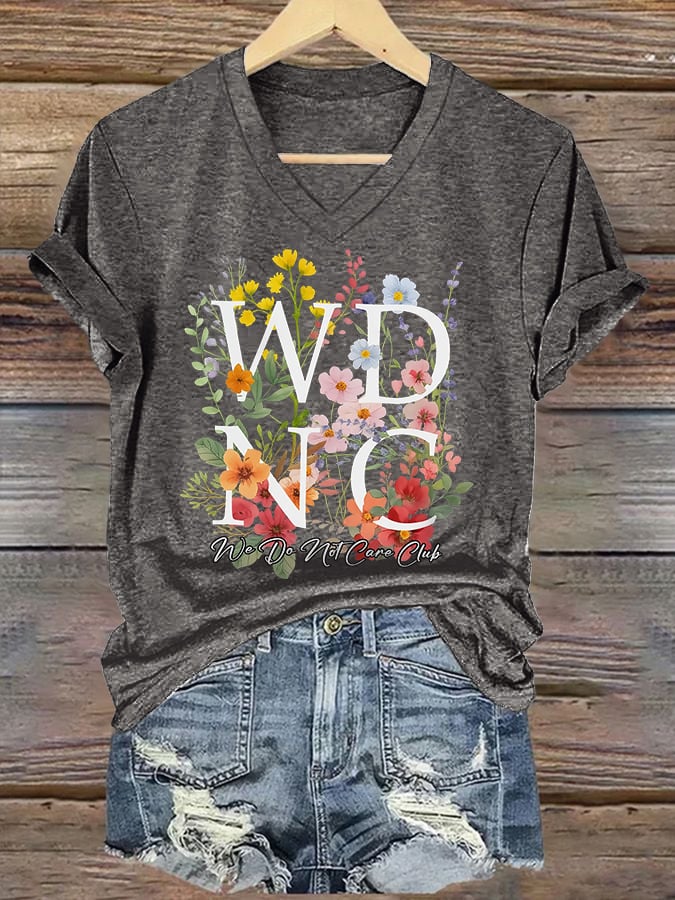 V-Neck Retro Funny WDNC Menopause Perimenopause Print T-Shirt