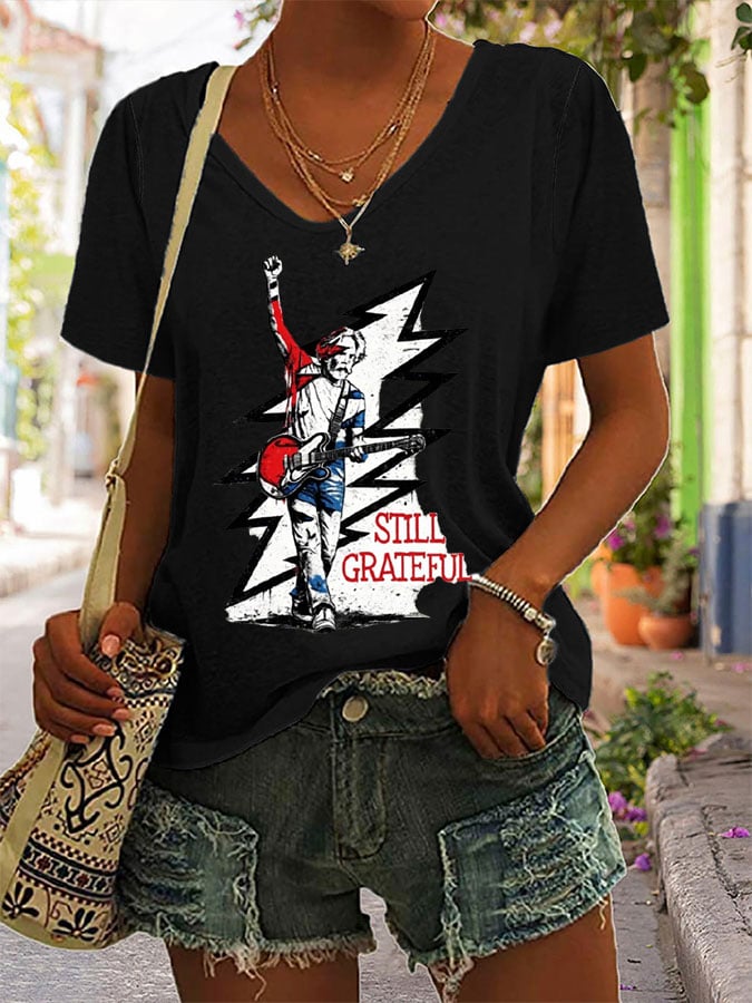 🔥Buy 3 Get 15% Off Women's Retro Rock Singer Commemorative Print T-Shirt