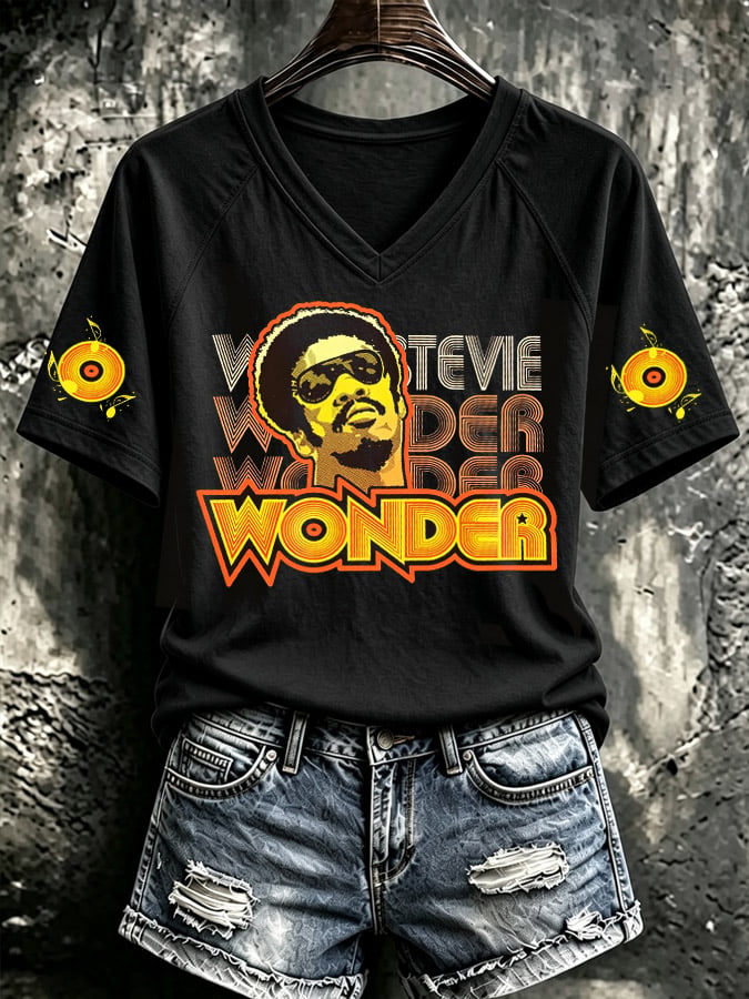 Women's female singer graphic T-shirt