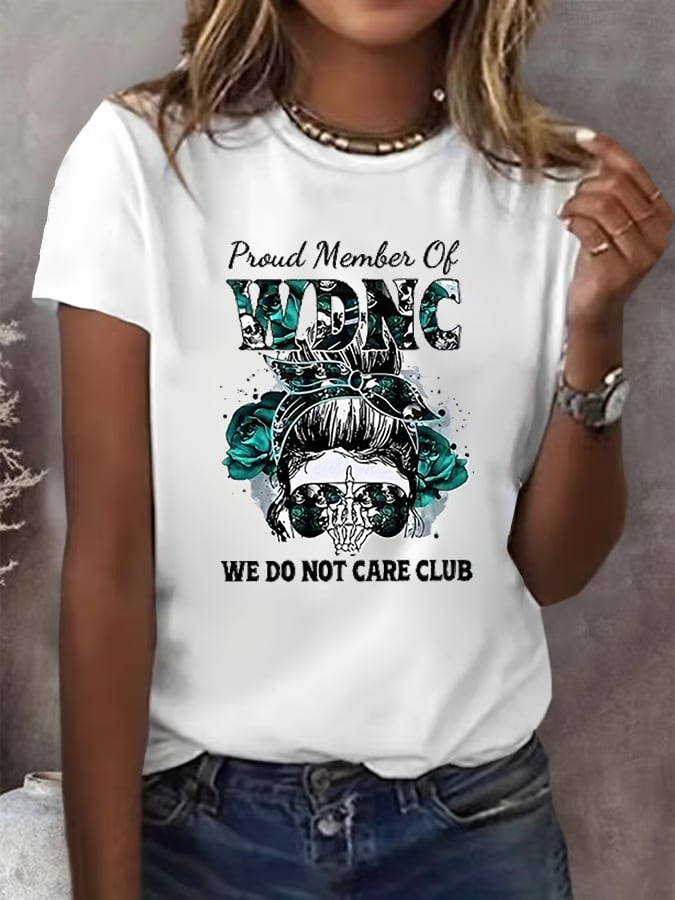 Women's Round-Neck Retro Funny Proud Member Of WDNC Club We Do Not Care Menopause Perimenopause Print T-Shirt