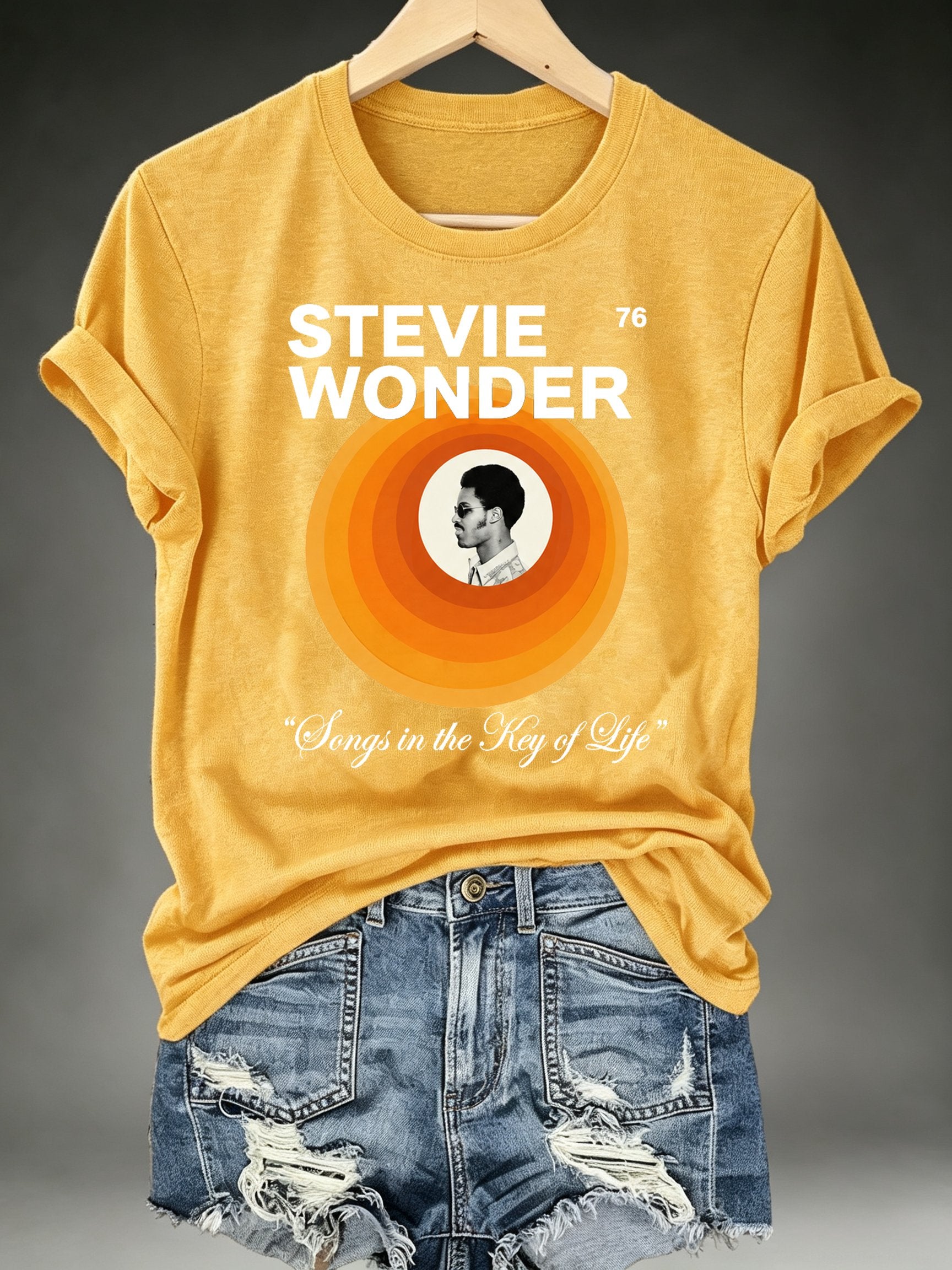 Women's  Retro Album Concentric Circles Graphic Apparel Anniversary Tour  Shirt
