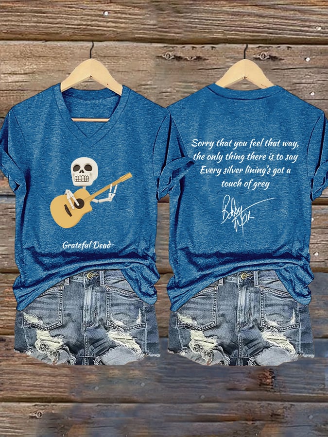 🔥Buy 3 Get 15% Off Women's Vintage Rock Tribute Print V Neck T-shirt