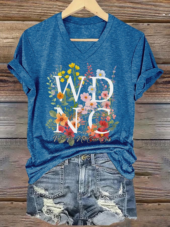 V-Neck Retro Funny WDNC Menopause Perimenopause Print T-Shirt