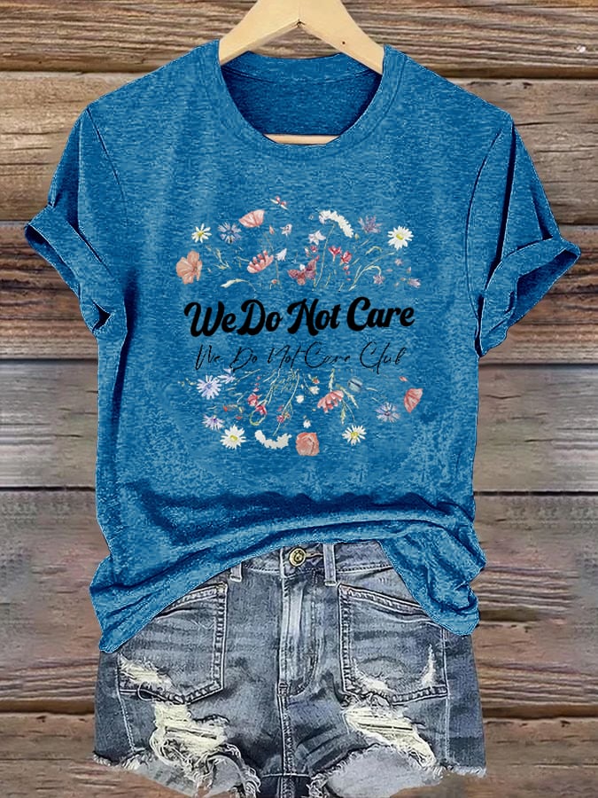 Women's Round-Neck Retro Funny Proud Member Of  Club We Do Not Care Menopause Perimenopause Print T-Shirt