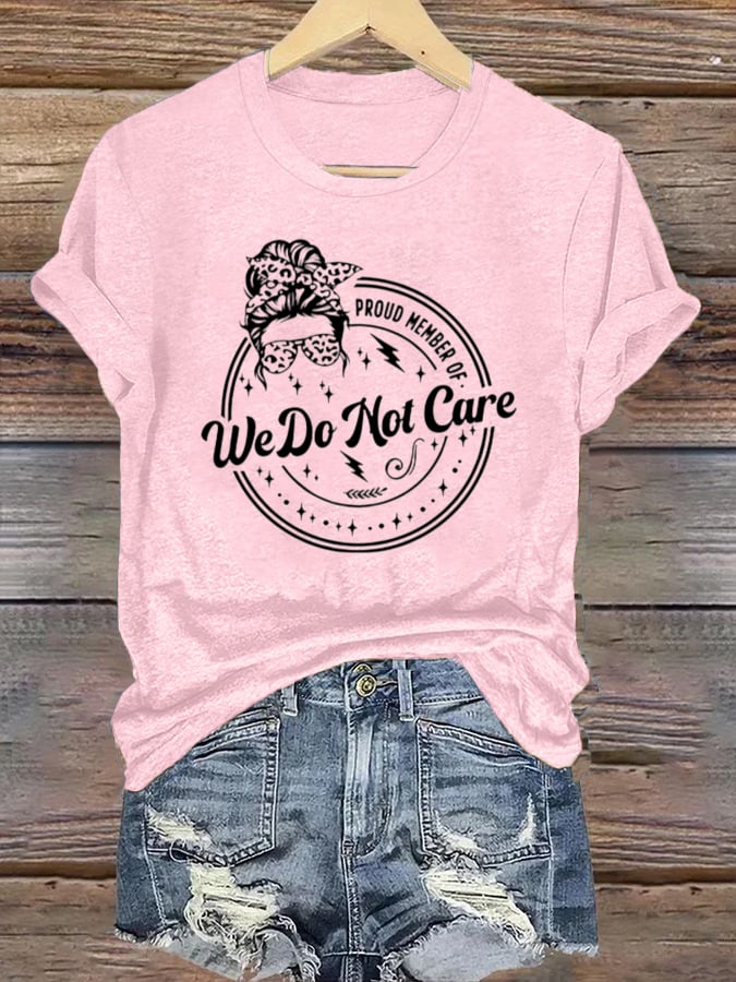 Retro Funny Proud Member Of  Club We Do Not Care Menopause Perimenopause Print T-Shirt